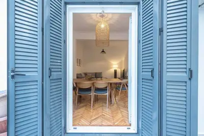 Image de Bright, Spacious Athens City Stay