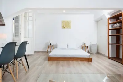 Image de Bright Open Space Apartment, Peaceful And Unique