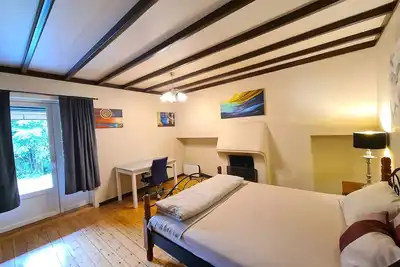Image de Luxurious queen bed in Dt Serene Villa near Oslo | Lillestrøm K6