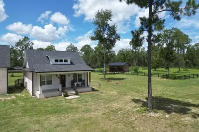 Image de Bridle Creek Cottage - King Bed - Dogs & Horses Are Welcome.