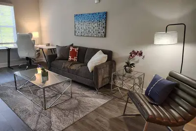 Image de Landing | Chic 2bd, Gym, Pool
