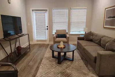 Image de Landing | Beautiful 1bd, Gym, Pool