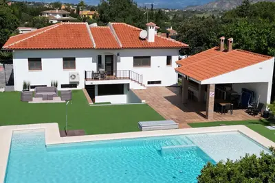 Image de Villa Azahar Spacious 6-bedr villa in enchanting Pinos de Alhaurín with WiFi, Ac