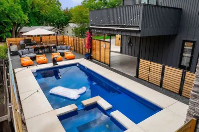 Image de The ArtHaus - Pool, Sauna, Hot Tub & Private Gym