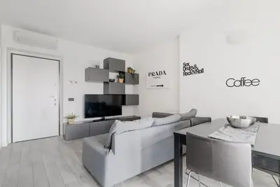 Image de GuestHost - Bonola M1 Balcony Apartment