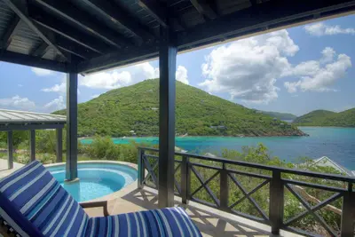Image de Private Island Retreat for Families Steps from Beach & Sandy Cove | 3 Units