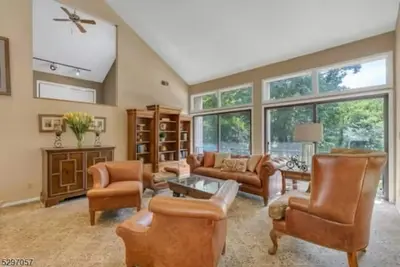 Image de An Architectural Delight - The perfect blend of comfort and luxury