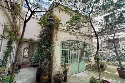 Image de Charming Cottage in Enchanting Paris