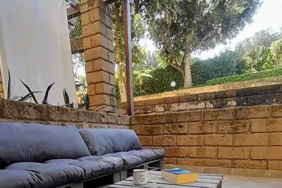 Image de Renovated two-room apartment with large outdoor courtyard - tourist port area - Boboli