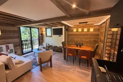 Image de Chalet Lilou, petit Chalet rénové face aux pistes