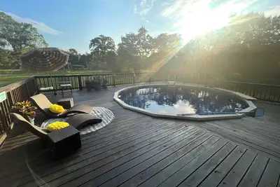 Image de Beautiful country home escape with private pool in Bellville, Tx