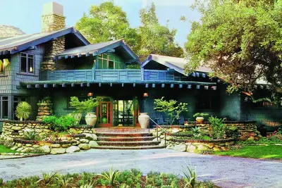 Image de Historic Craftsman Estate; Pool, Yoga Studio, adjacent to Los Padres Forest