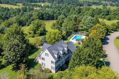 Image de Must see 4/3 Family/Pet Friendly+Pool&hot tub