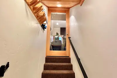 Image de Cozy 3br Condo with Stunning Ski Lift Views + Steps from Main Lift