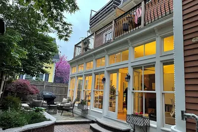 Image de Stunning, light-filled architectural gem near Harvard