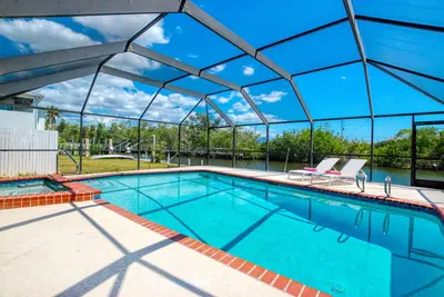 Image de Villa Beach Paradise – Heated Pool & Spa | Water View