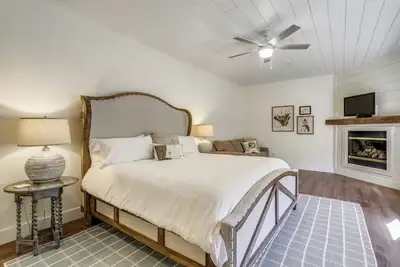 Image de Private Room 2 & Bath, 10 Acres, Lake Access