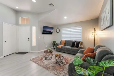 Image de Charming 3-bedroom house with WiFi, Ac in awesome North Las Vegas