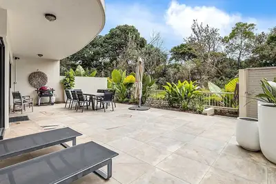 Image de 3 luxurious bedroom apartment 2 miutes walk to the ocean
