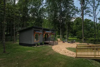 Image de Gorgeous studio, sleeps 4, Amish country.