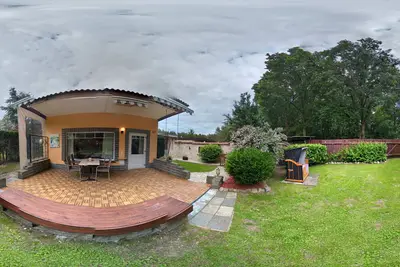 Image de Maison de vacances 'Ferienhaus Am Rande Der Lewitz' avec vue sur le lac, Wi-Fi et climatisation
