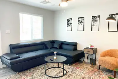 Image de Modern Townhouse in Tempe Near Asu with Parking