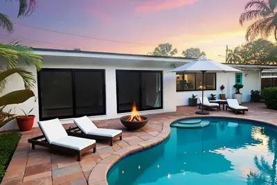 Image de Pink Tiki: Steps to Beach/Pool/Game Room/Bbq &Fun!