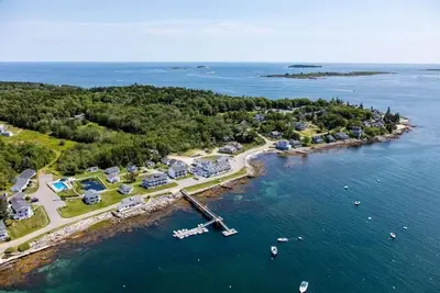 Image de Relax by the Ocean in 2 Bedroom Suite Near Local Dining and Nature Adventures