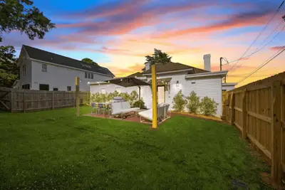 Image de HistoricHomew/GuestHouse~2FencedYards~ChefsKitchen