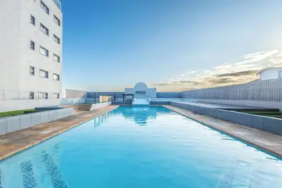 Image de Elegant Emerald Stay @ Ridgeton 2 Bedroom Apartment in Umhlanga Ridge Sleeps 6