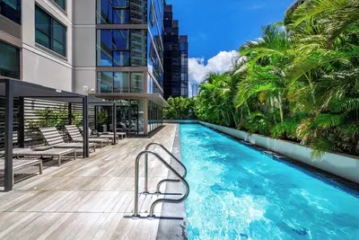 Image de Modern 2br at Sky Ala Moana – City & Mtn Views w/ Ac/Pool/Gym/1 Parking