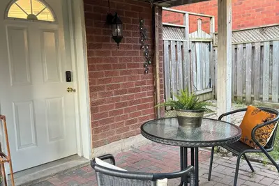 Image de 2 Bdr - 2 Parking Spot - Cozy Basement Unit