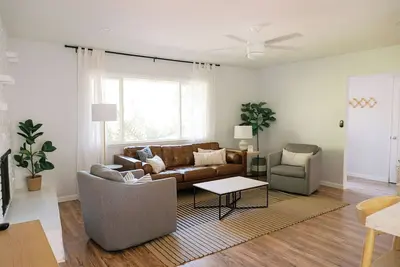 Image de Lake Park Landing: 4 Br, 2 Ba House in Atascadero, Sleeps 9