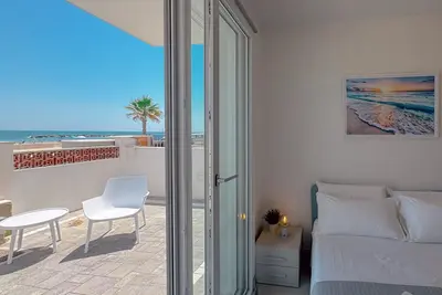 Image de Seafront & private parking