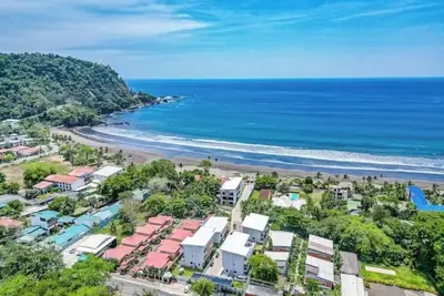 Image de Your Private Resort Awaits–A Group's Dream Getaway