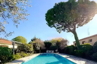 Image de Provençal villa \nLarge Beautiful Pool