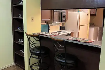 Image de Cozy 1-bedroom condo with WiFi, Ac in amazing Mission