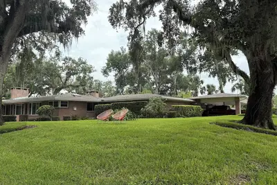 Image de Charming 4-bedroom estate with WiFi, Ac in pleasant Lakeland Must see! ! ! !
