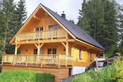 Image de Cozy wooden house right in the ski and hiking area perfect for every season