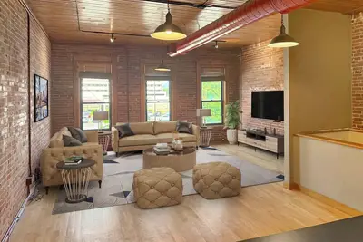 Image de Gorgeous apartment across from La Crosse Center