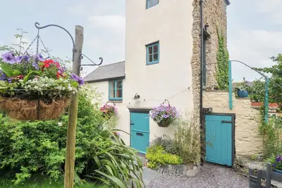 Image de Tadworthy Tower, pet friendly, character holiday cottage in Northam