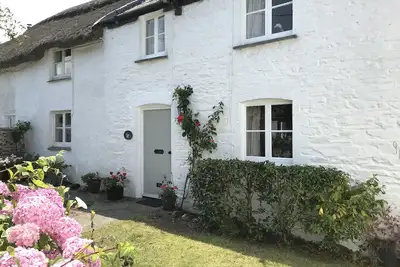 Image de Trevean, pet friendly, with open fire in Crackington Haven