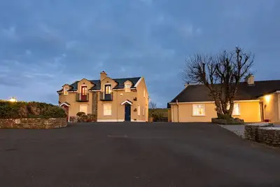 Image de An atlantic view cottages  that sleeps 5 guests  in 3 bedrooms