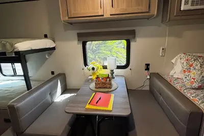 Image de The Hideaway – Cozy Camper w/ Pool Access, 15 Mins to Savannah