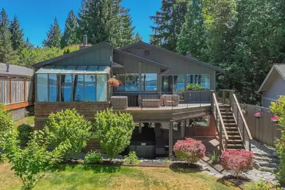 Image de Private Beach in Little Norway, Hot Tub, 4000 sqft nad more!