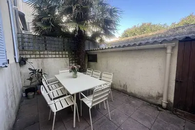 Image de Maison de Vacances 'Maison - Proche Gare' avec Terrasse Privée et Wi-Fi