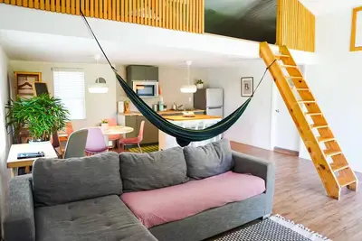 Image de Modern Loft, perfect romantic getaway