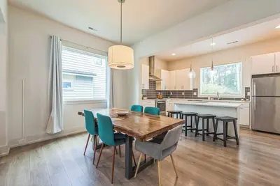 Image de Modern 3br Home Near Uptown & NoDa, Sleeps 8 With Free Parking