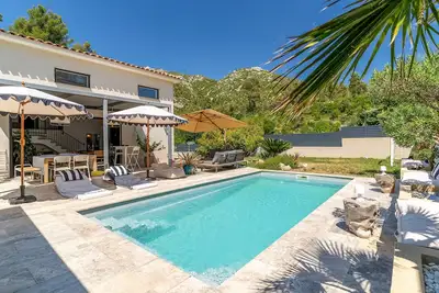 Image de Maison piscine proche Cassis