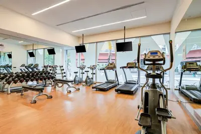 Image de L40 High Rise: Free Parking, Gym, & Pool - Walk to Crown Casino & Eureka Skydeck